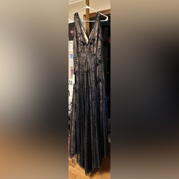 LARA Design Black Lace Prom/ Hoco Dress Size 6 - Picture 3 of 11